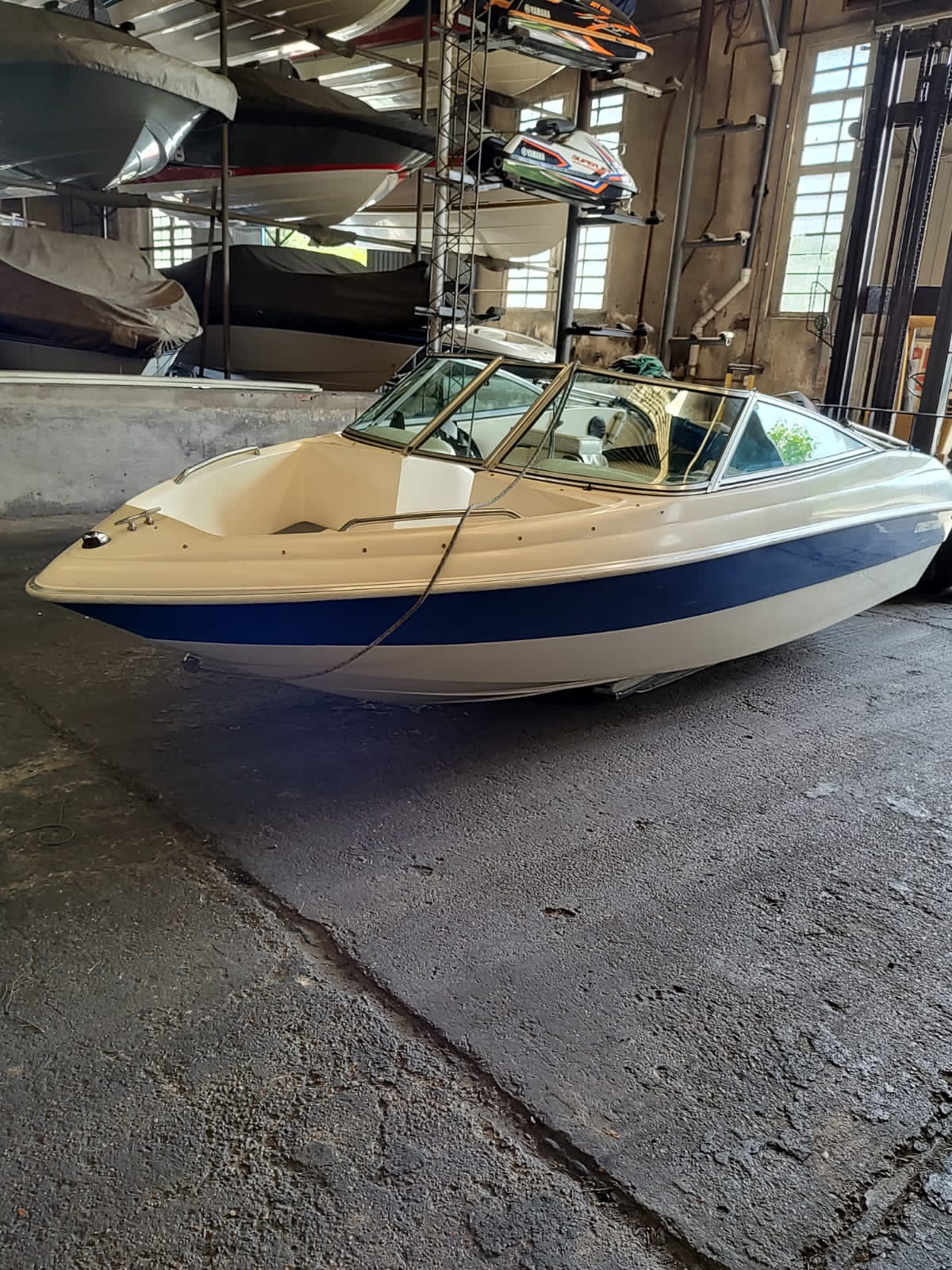 Canestrari 170 open 2000 Johnson 115 